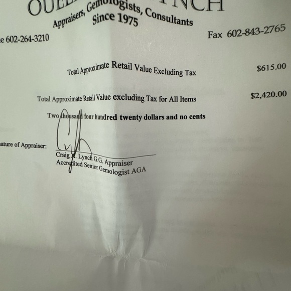 💥PRICE DROP💥👰‍♀️ Womens 14 kt white gold wedding band. 9 diamonds. FIRM! - Picture 5 of 5